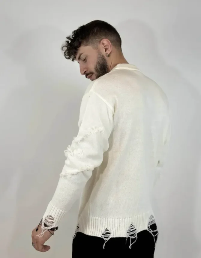 MAGLIONE BIANCO CON STRAPPI